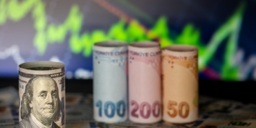 Dolar küreselde gerilerken TL'deki zayıf seyir kurda rekor getirdi